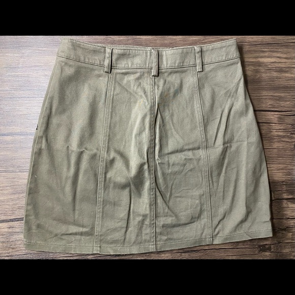 Green A-Line Skirt with Buttons - Picture 2 of 3